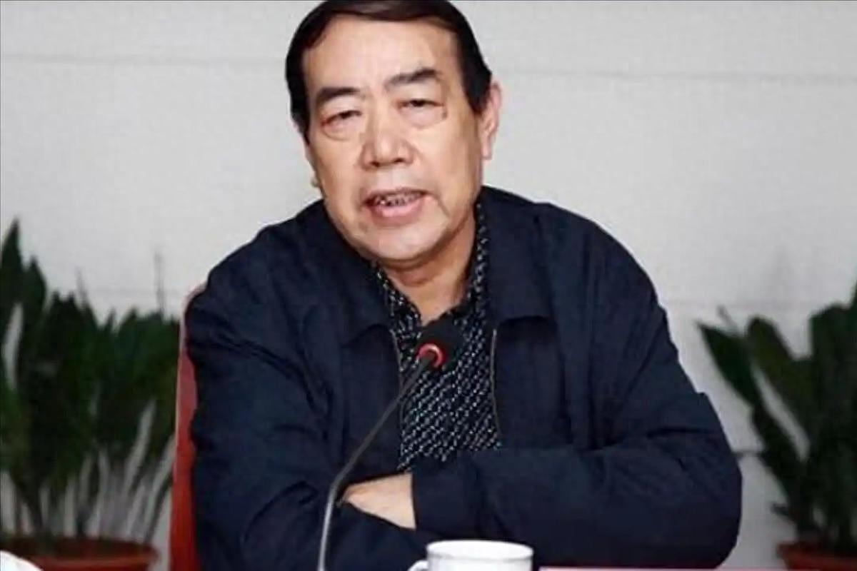 这一次,“宠女无度”的贾平凹被扒了个底朝天,王朔的评价是对的 - 1