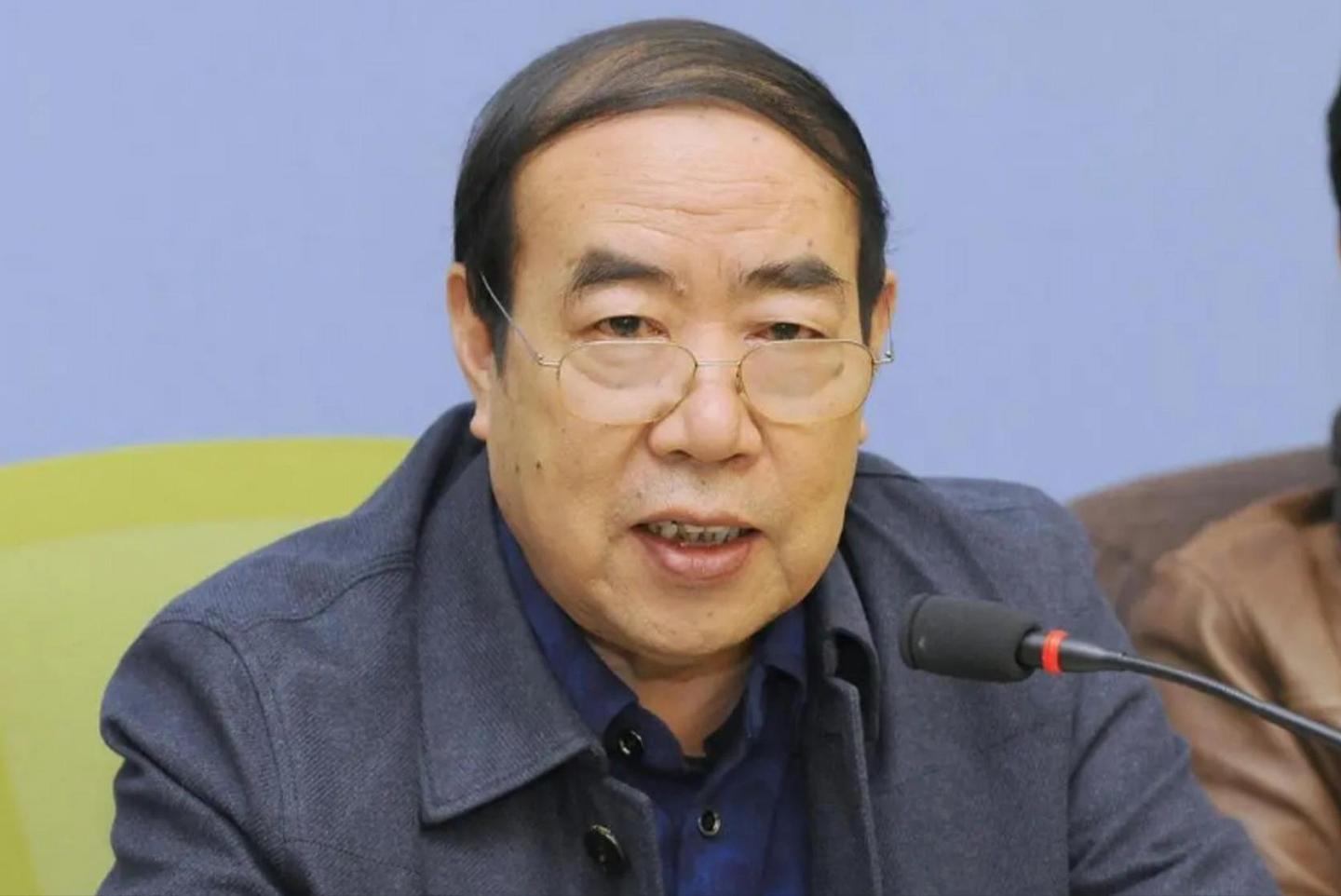 这一次,“宠女无度”的贾平凹被扒了个底朝天,王朔的评价是对的 - 40