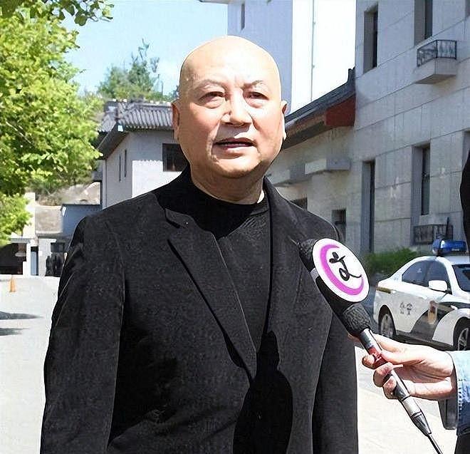 百亿遗产说扔就扔？迟重瑞送妻后彻底皈依，寺庙诵经遁入空门 - 9