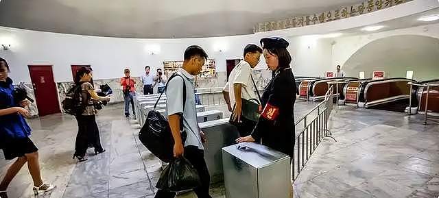朝鲜旅游见闻：7元一瓶啤酒，掏出手机扫码竟成禁忌 - 5