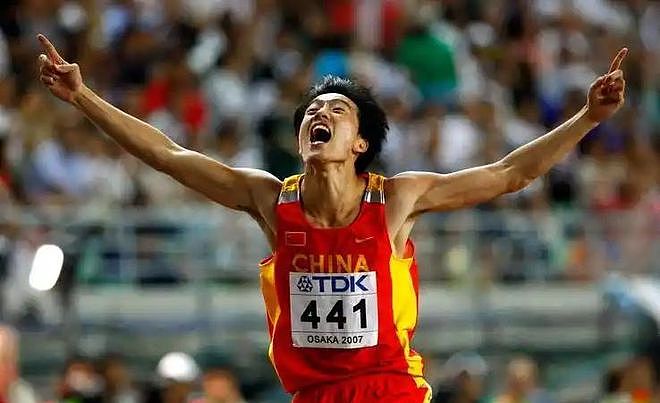 赛场逃兵、移民美国、抛弃妻子，刘翔身上的标签，哪个是真的？ - 5