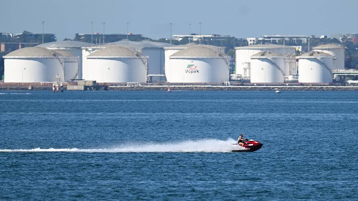 57艘油轮正紧急赴澳,173个加油站柴油告罄,艾博年联手新加坡保供应 - 2