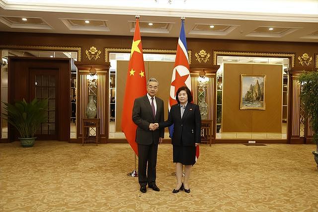中国外长在朝鲜得到最高礼遇，接下来中朝还有“重头戏”？ - 2