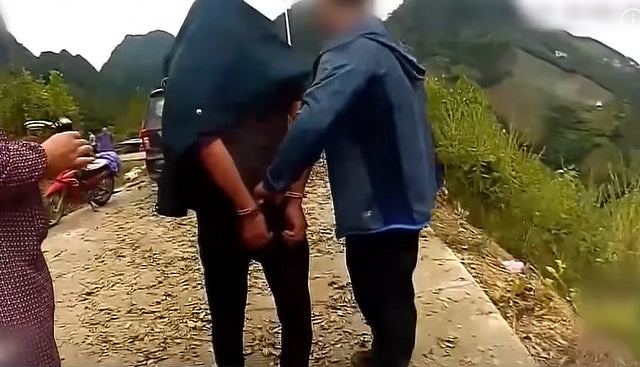 广西特大跨境偷渡案，历时31个月逮69人，外籍蛇头山林狂奔3小时 - 4