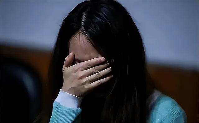 女大学生残杀原配,被枪决时毫无惧色反唱情歌,死前她究竟经历了什么? - 11