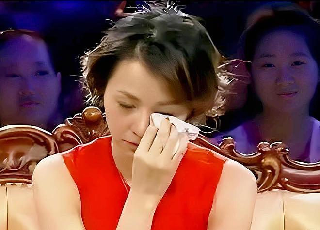 如今在上海生活的董卿，低调陪伴父母，13岁儿子成了她的“救赎” - 17