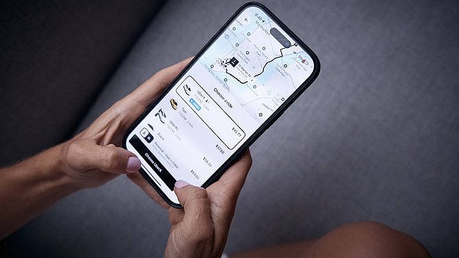 Uber宣布4月15日起在澳加收燃油附加费！电动车除外（组图） - 1