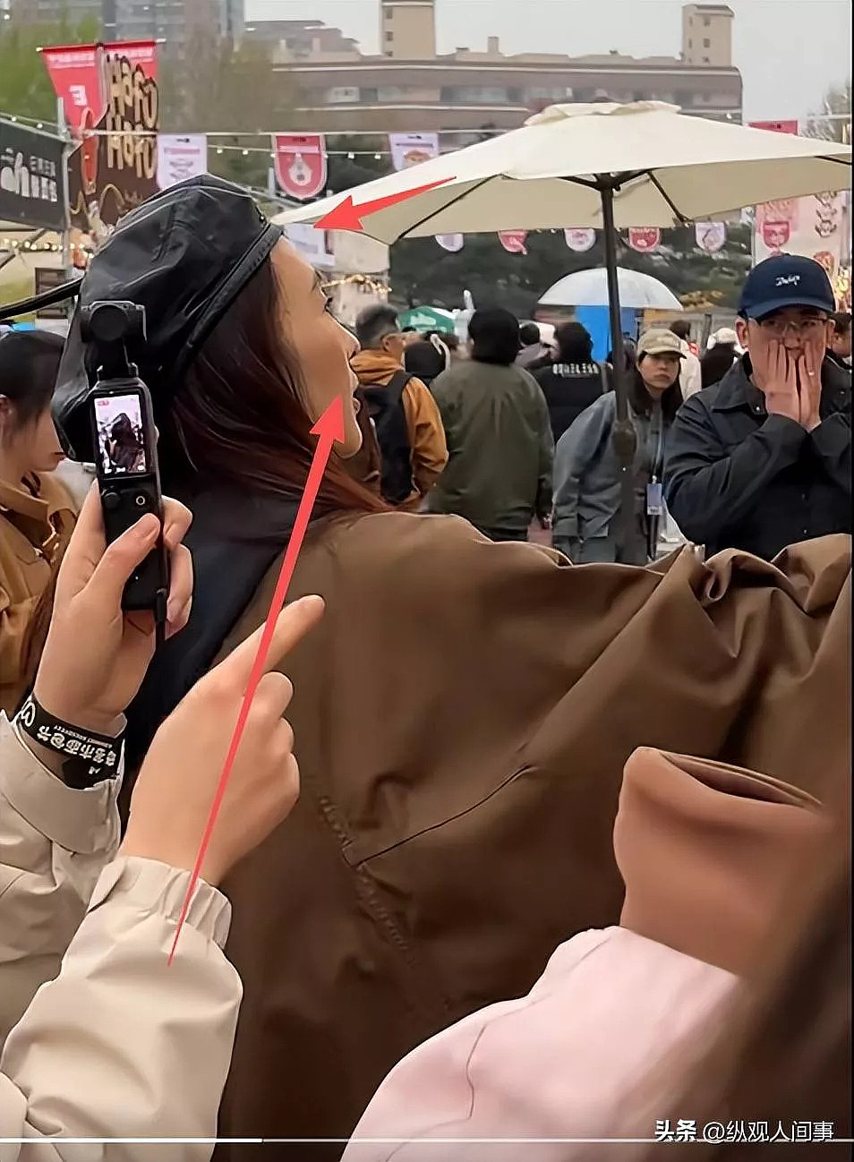 童瑶咋老成这了！妆容老土嚼东西像没牙一样（组图） - 5
