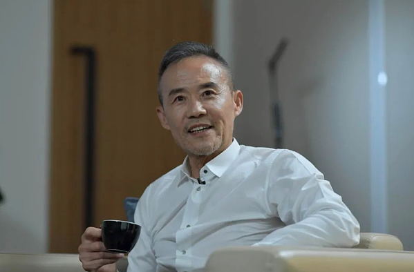 胡锡进谈“王石被抓”:对过气老企业家口下留情(组图) - 1