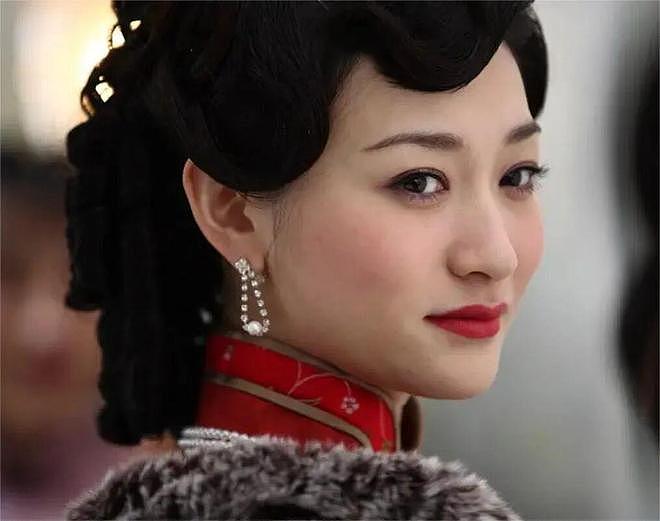 浪姐2026第一爆!50岁的李小冉:演了一辈子苦情戏,终于在跑调里活出了血性(组图) - 9