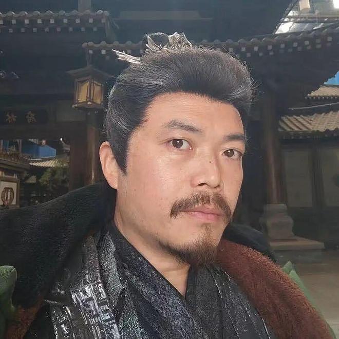 AI突袭短剧，“霸总爹”失去了工作 - 3