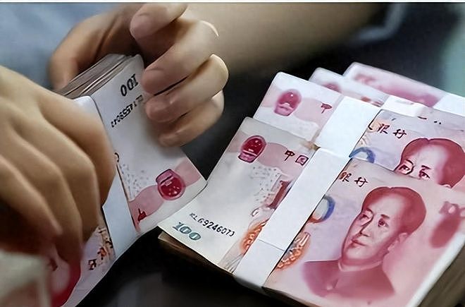 在中国有100万存款，算什么水平？银行员工“直言不讳”！ - 1
