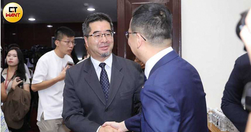 杨渡劝马办熄灯!马英九亲致电认“年纪大健忘”,但不影响判断 - 2