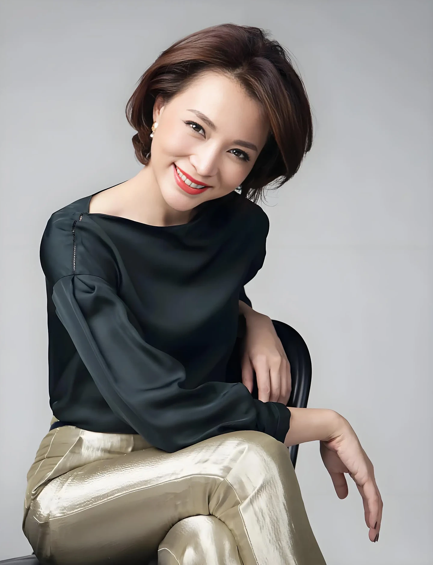 董卿：没有离婚，常住上海弥补对父母的愧疚（组图） - 10