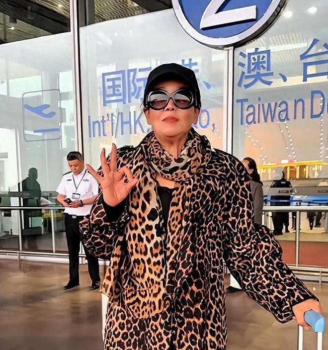 回京第2天，马筱梅崩溃大哭，自曝家丑，婆婆张兰大别墅没她房间 - 10