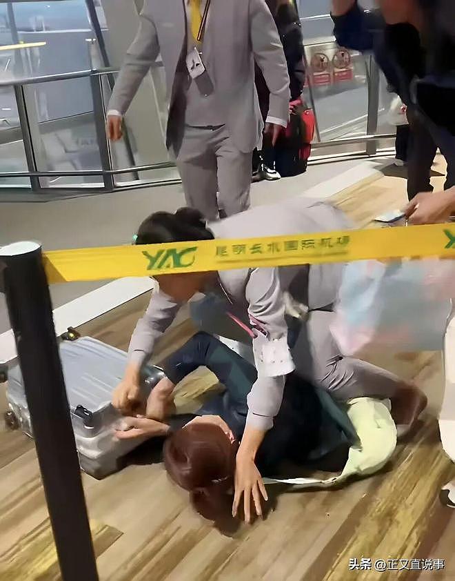 曝大闹昆明候机厅：狂踹工作人员，闹事母女正脸曝光，孩子受牵连（组图） - 2