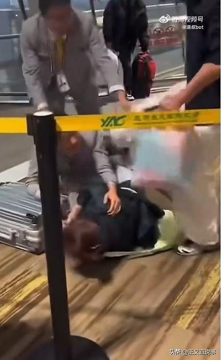 曝大闹昆明候机厅：狂踹工作人员，闹事母女正脸曝光，孩子受牵连（组图） - 8