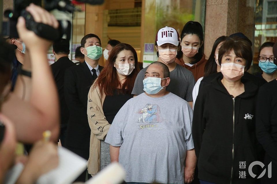 “赌王家族最惨孙女”何家华公开与爆肌型男亲吻照，惹婚变疑云 - 13