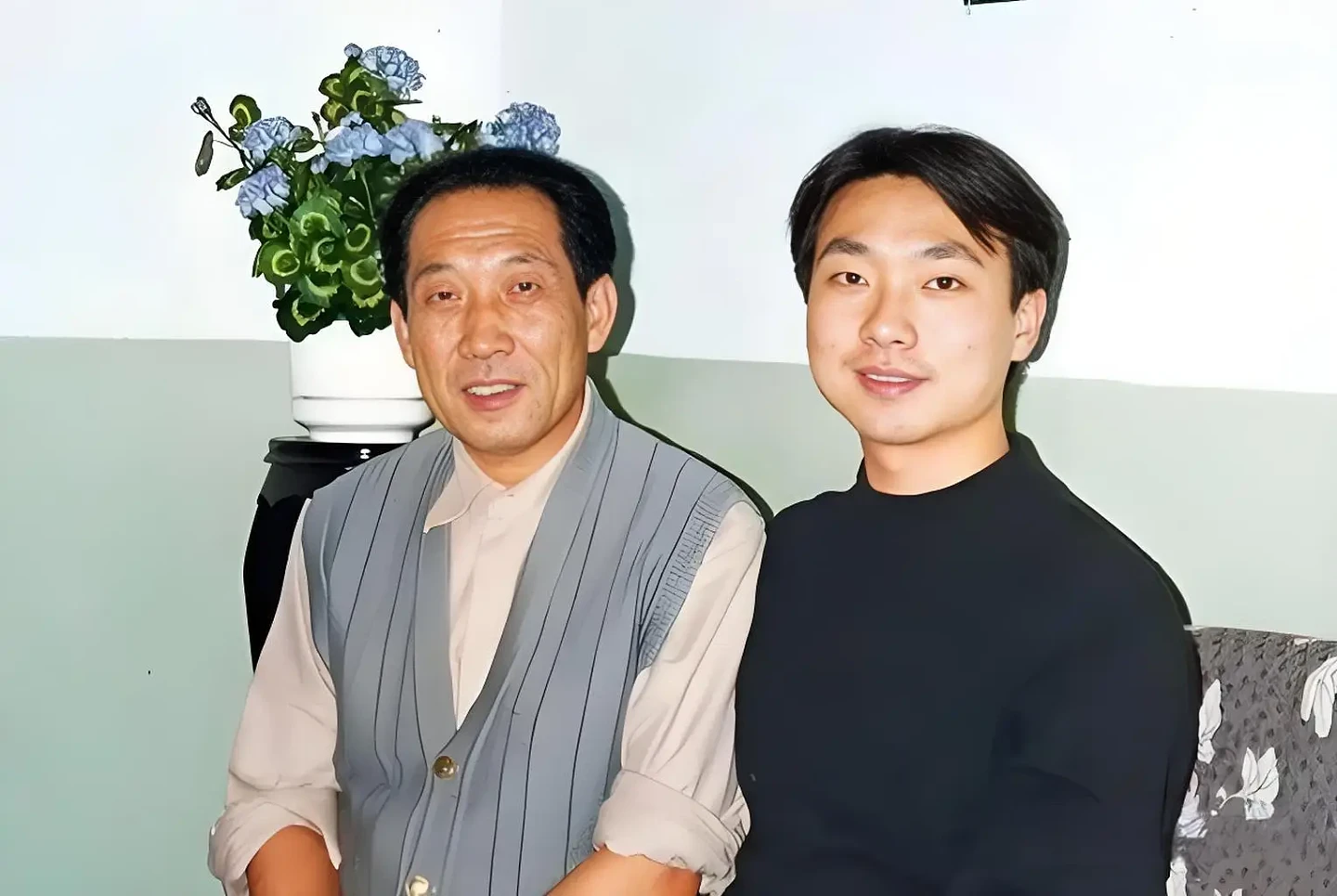 “国脸”康辉：当年高考被冒名顶替，父亲追查到底帮我进北广（组图） - 5