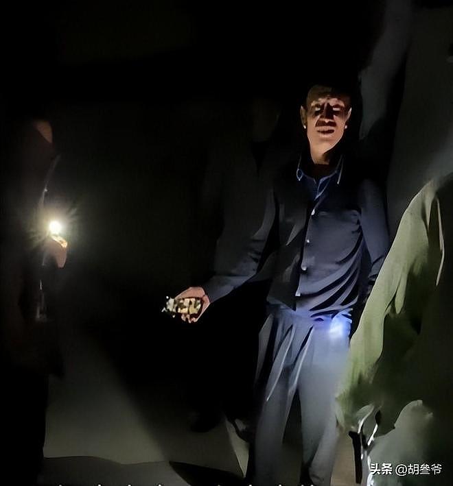 凉山18岁女孩全家“社会性死亡”!装贫连骗3位网红,现更富裕了(组图) - 35