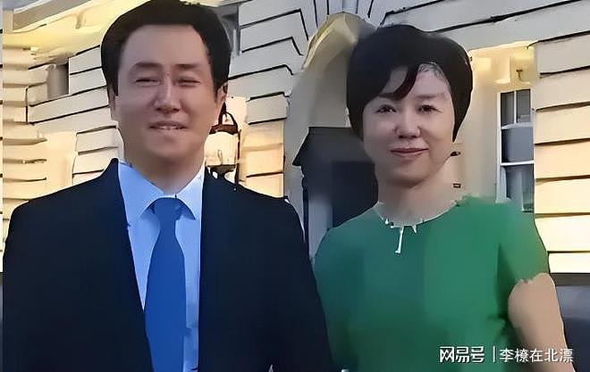 认罪不到24小时,许家印过往被扒,倒霉的3个女人只是冰山一角(组图) - 9