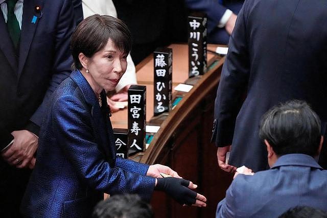 反制第五天，叫嚣对华降级的高市终于服软，得罪中国的人被捕入狱（组图） - 10