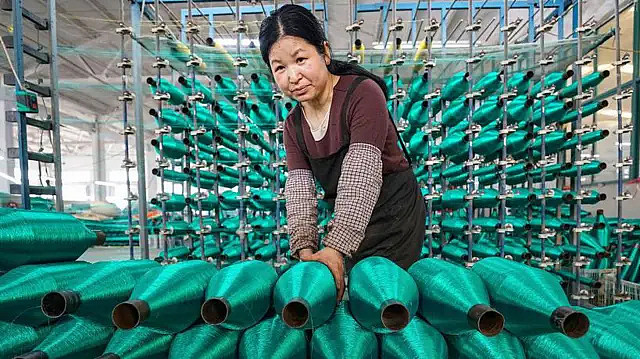 外媒：伊朗战争阴影下中国一季度经济增速超预期（组图） - 1