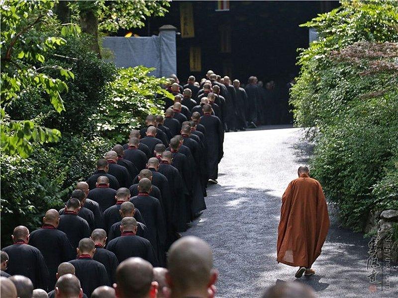 日本间谍大本营？杭州灵隐寺发文辟谣：戒子身分皆经审核（组图） - 1