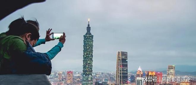 台湾突然宣布重磅决定,岛内数万人联名反对,郑丽文成众望所归(组图) - 8