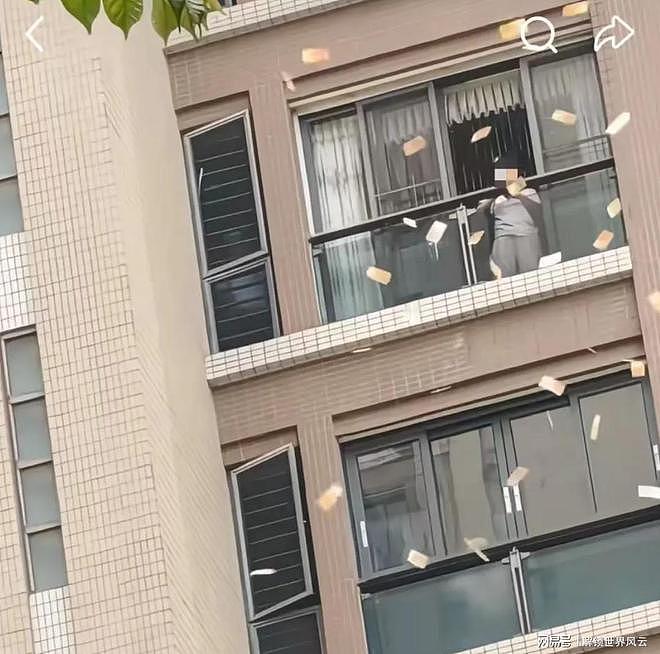 广东女子抛撒百万港币，引路人哄抢！亲属曝出内情（组图） - 2