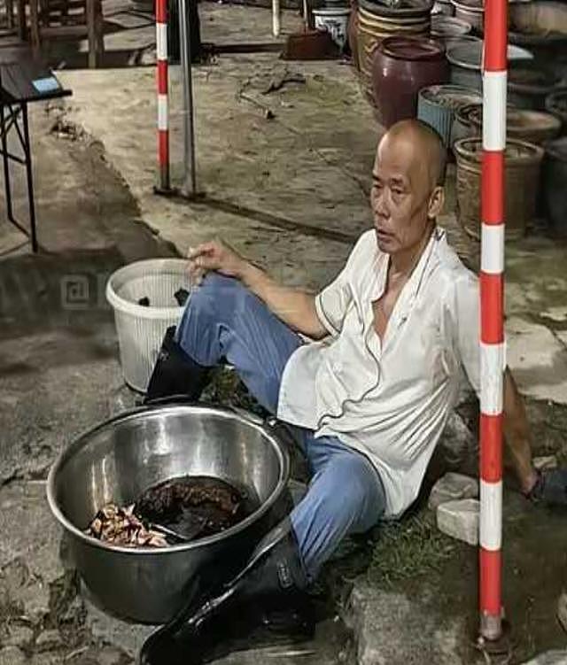 莫氏鸡煲帮工工资曝光，引全网羡慕，老莫透露后续打算，太通透 - 10