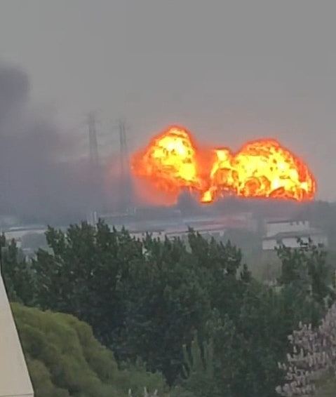 山东淄博一化工厂发生爆炸，现场巨大火球腾空！网民：感受到震感 - 2
