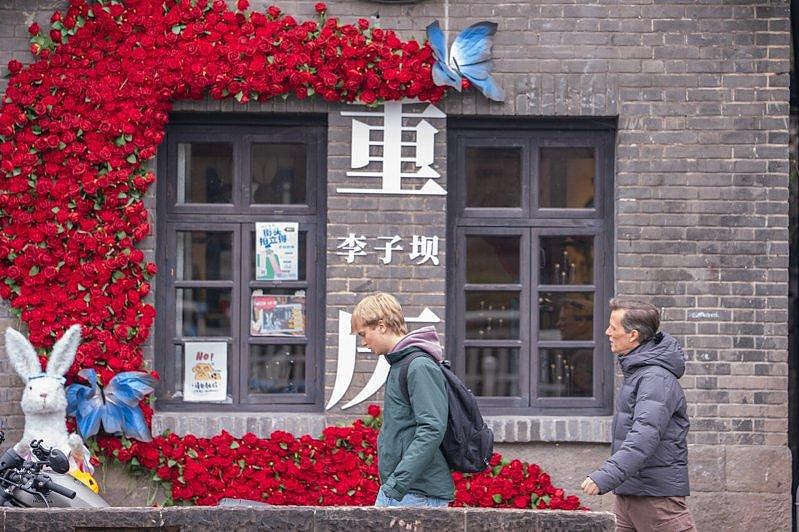 赴美国游客大降，中国有望成全球最大旅游经济体 - 1