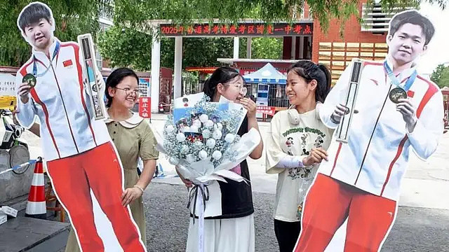从全红婵的哽咽到网暴和饭圈再现!体育明星遭“侵入式监控”难题待解(组图) - 3