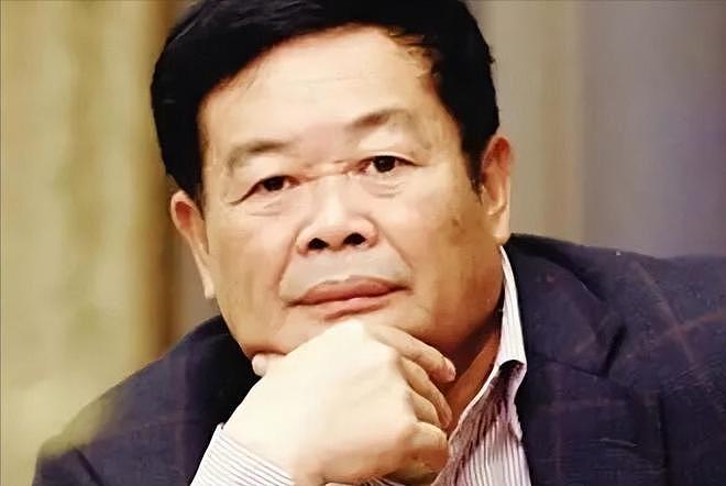 直到许家印当庭认罪悔罪，才发现，原来曹德旺早就猜中了他的结局 - 35