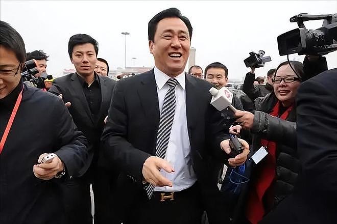 直到许家印当庭认罪悔罪，才发现，原来曹德旺早就猜中了他的结局 - 38