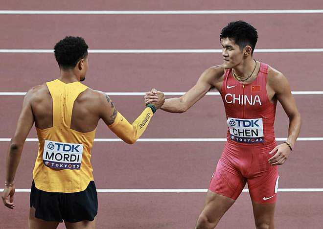 中国15岁“跨栏少年”横空出世！天赋异禀，网友：下一个刘翔 - 3