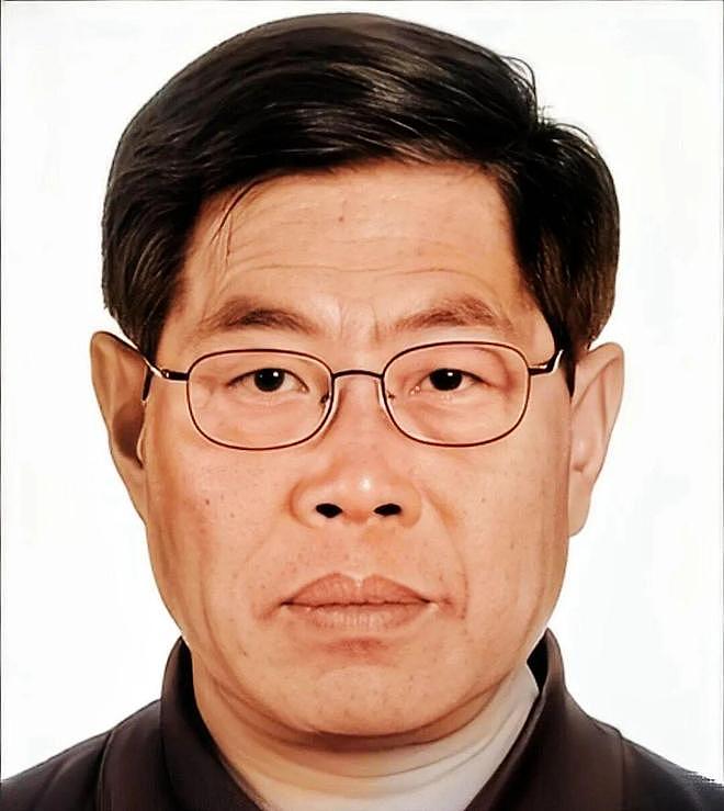 东风导弹严重泄密案:追查6年无果,却意外被一卖菜老汉揪出真凶(组图) - 17