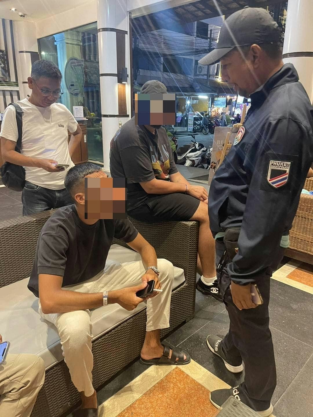 泰国海滩惊现“活春宫”!法国情侣全裸打野战被捕,目击者:叫声巨大(组图) - 3