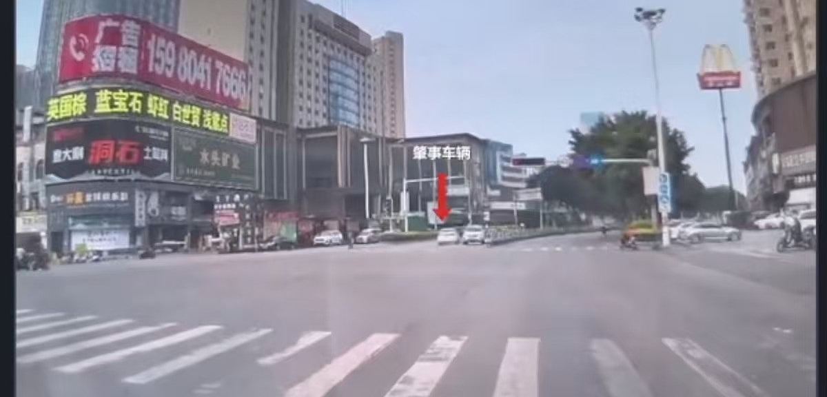 福建私家车逆行狂飙连撞多人酿2死1伤,肇事司机当场被捕(组图) - 3