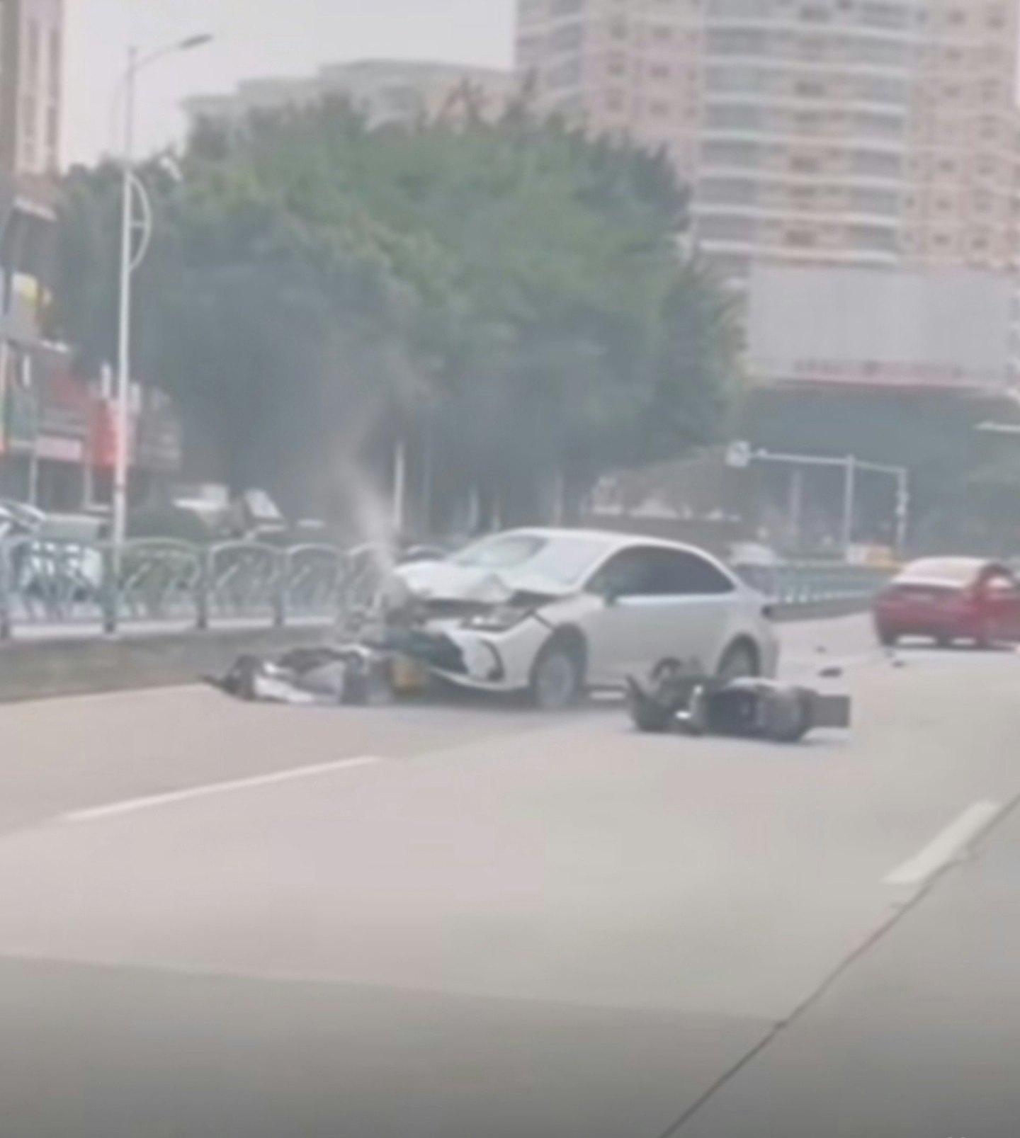 福建私家车逆行狂飙撞人，至少2死1伤！肇事者已被控制（组图） - 2
