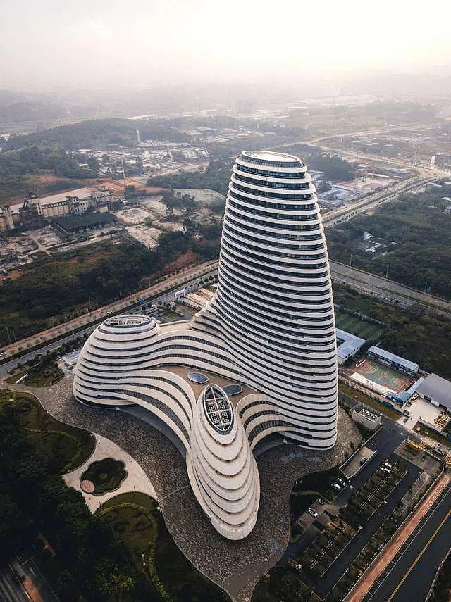从浪漫到惊悚!中国奇葩建筑大赏:大夜壶上榜(组图) - 24