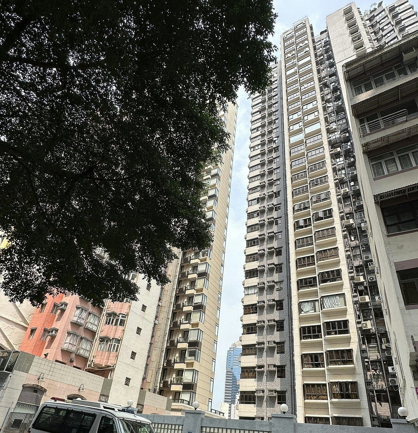 周润发时隔16年再卖楼!750万沽嘉景台三房,31年前捞底赚近一倍(组图) - 3