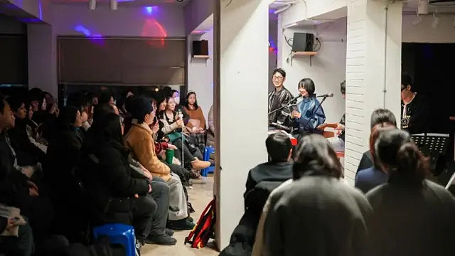 顶住仇恨浪潮,韩国女性作家的畅销书正在崛起(组图) - 5