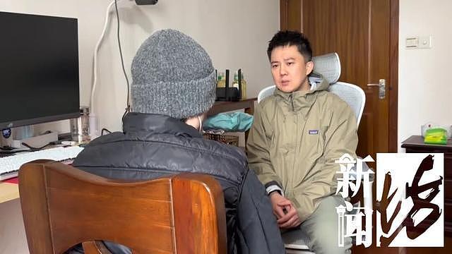 上海7旬老人为给喜欢的主播“打pk”狂撒336万，儿子出差回家崩溃：一年花光20年积蓄，连15元电费都交不起了 - 6