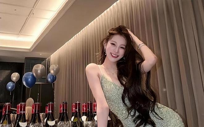 爆!张天爱被指当小三卷入富豪婚变,社媒沦陷,仍分享日常!(组图) - 4