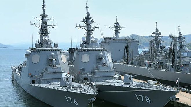 你怕了？日舰闯台海48小时后，中国军舰开到家门口！日本网友崩了（组图） - 4