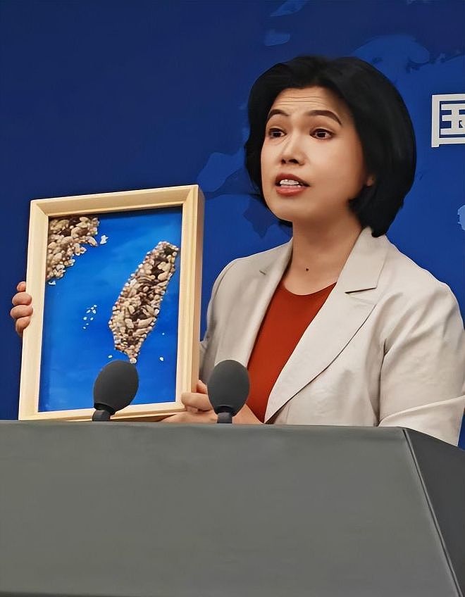 你怕了？日舰闯台海48小时后，中国军舰开到家门口！日本网友崩了（组图） - 8