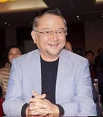 78岁王刚:头发染黑也显老态,他不敢老(图) - 1