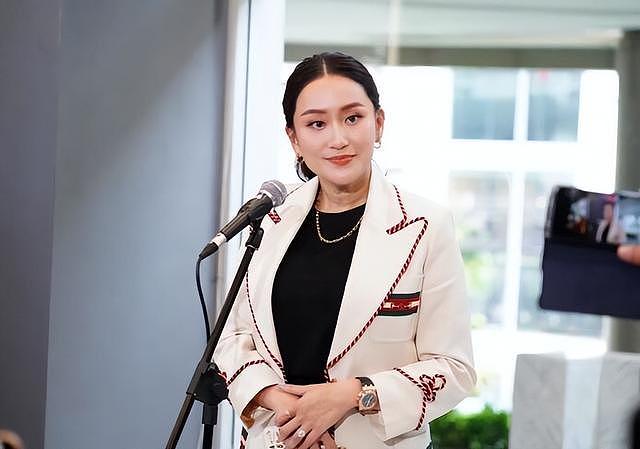 普京都惊叹:泰国女总理惨遭流亡,无路可退,竟当上中国董事长! - 12